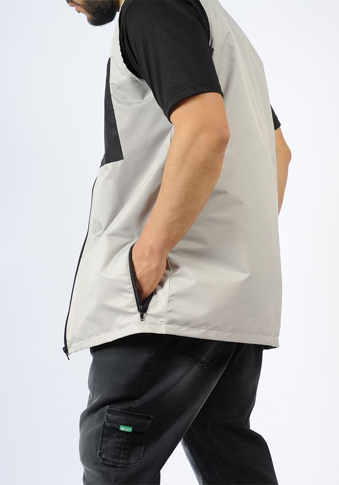 SAYF sleeveless vest (light grey) SAYF sleeveless vest (light grey)