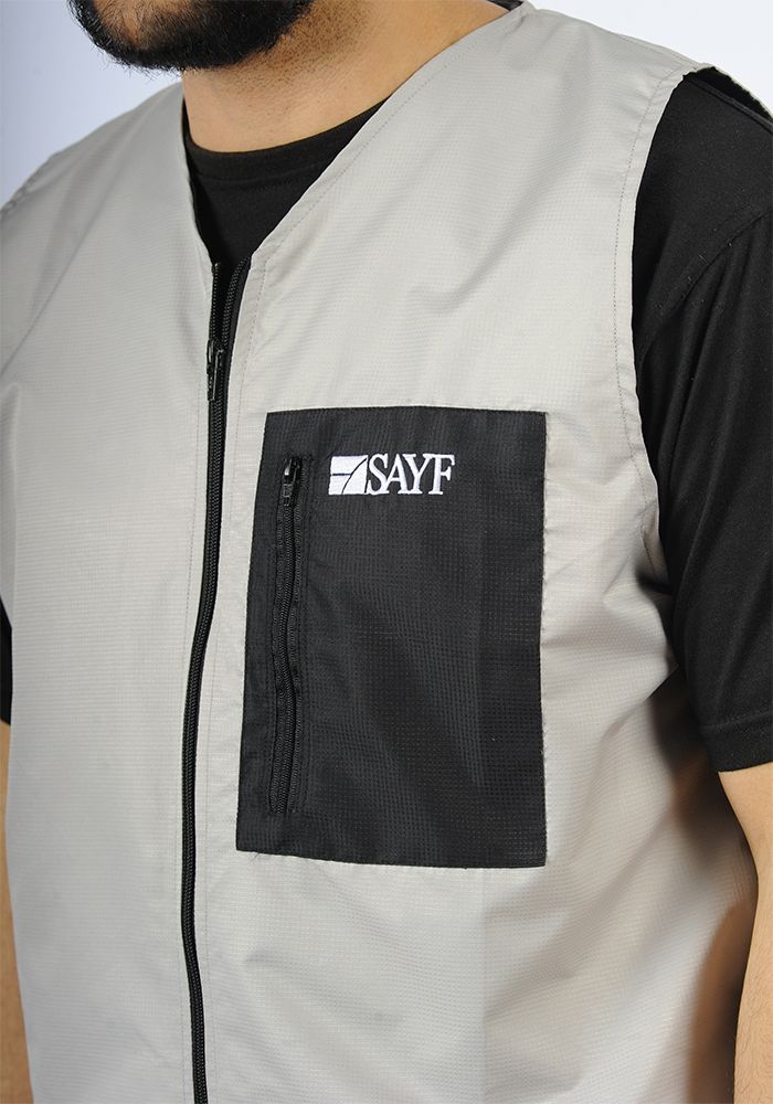 SAYF sleeveless vest (light grey) SAYF sleeveless vest (light grey)