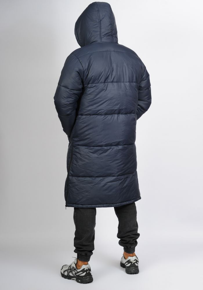 Doudoune épaisse et extra-longue SAYF... Doudoune épaisse et extra-longue SAYF...